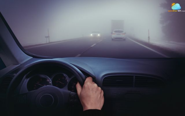  Fog can distort your driving speed