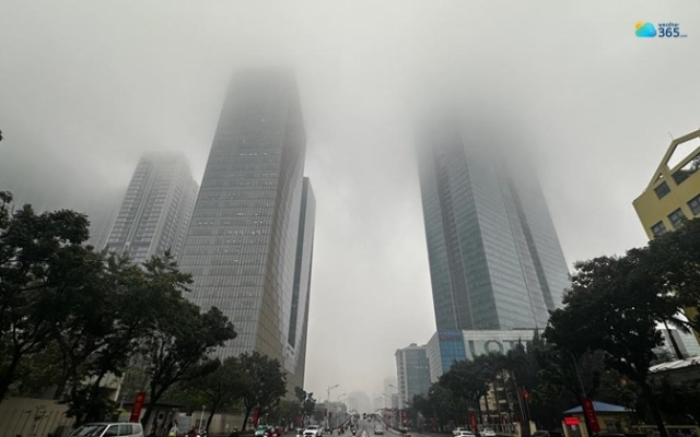 High humidity makes people feel uncomfortable