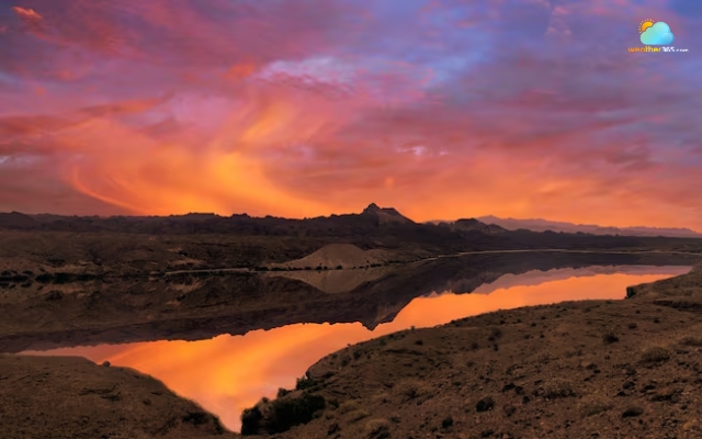  Sunset in Chile’s Atacama Desert in May