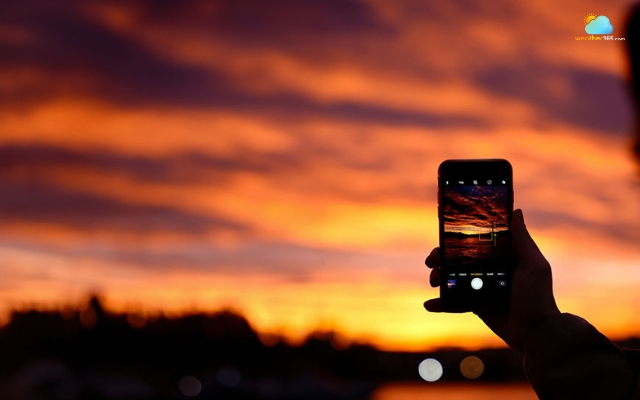 Lower exposure to get the best photos of sunset