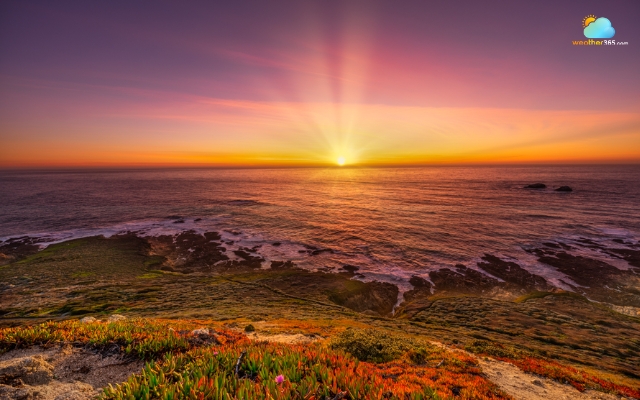Stunning sunset in Big Sur