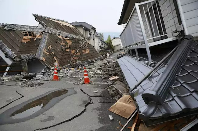 Be conscious of danger when around unstable buildings