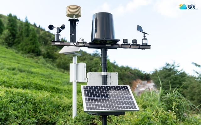 Check the outdoor instrument to see the wind direction