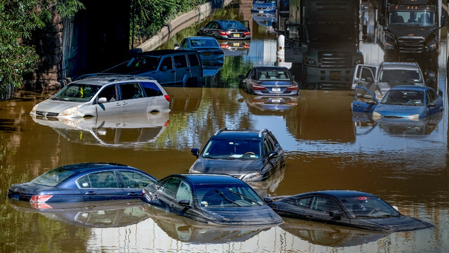  New York City is flooded by hurricane Ida