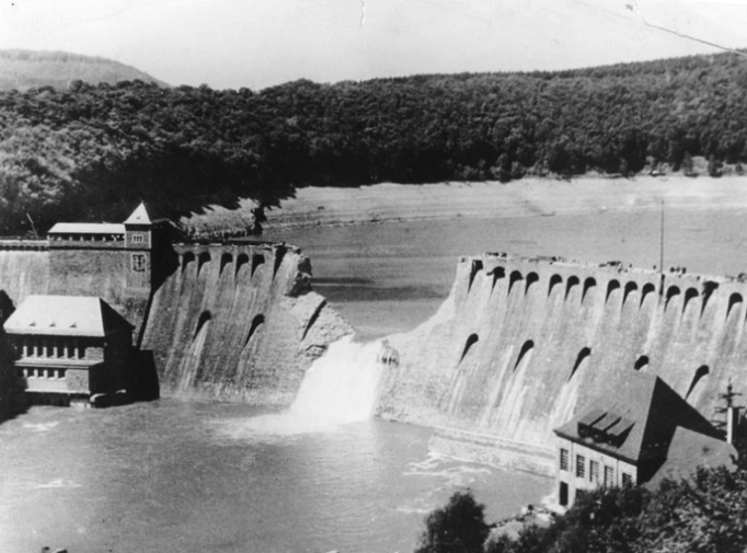 The Banquiao dam failure in 1975