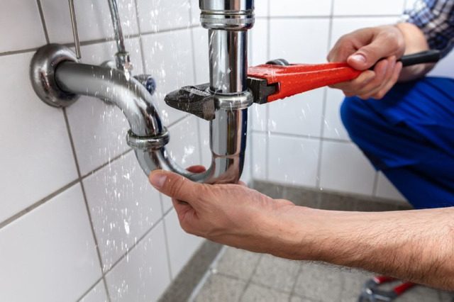  Regularly check leaks and repair them promptly