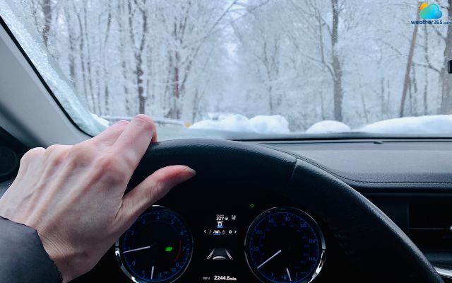 Reduce speed while driving in a snow squall
