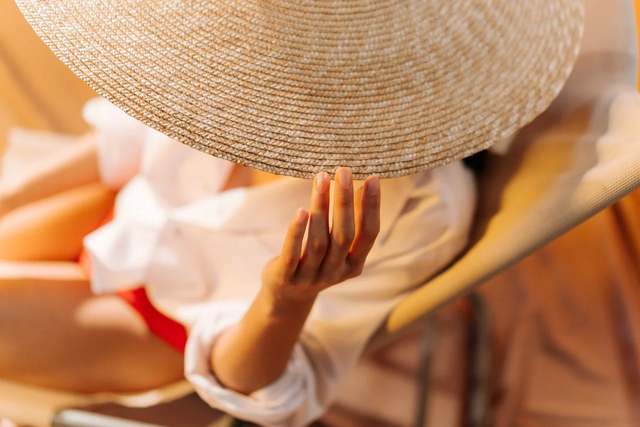 A wide-brimmed hat is a perfect option to against the UV radiation