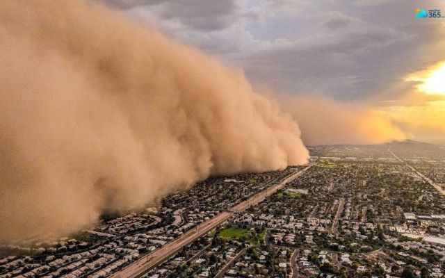  A dust storm in Arizona