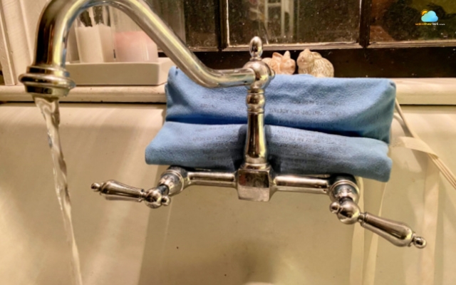  Make the faucet warm 