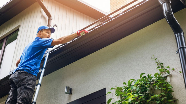 Check structural damage after a thunderstorm