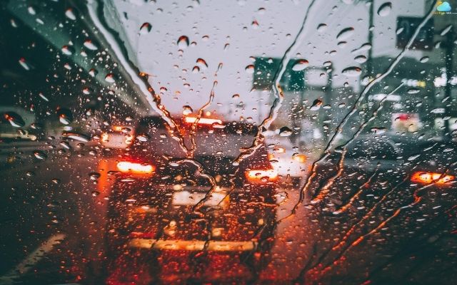 Is Driving During a Lightning Storm Considered Safe?