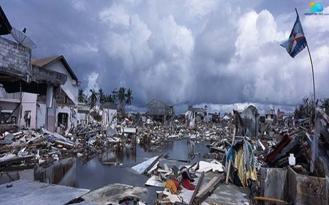 The Sumatra earthquake in 2004 spread over 14 countries 