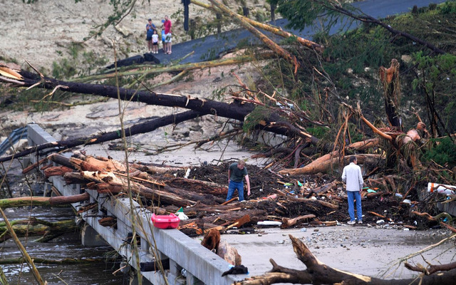  Deadly flooding devastates Texas